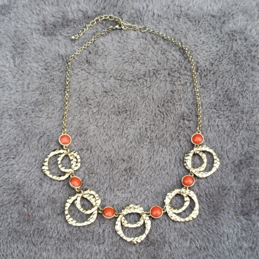 ‎Faux Gold Necklace